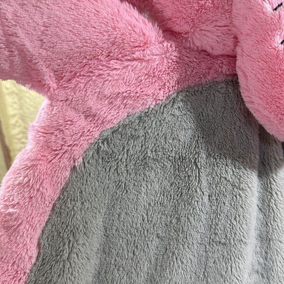 Mary Meyer Bestever Baby Mat, Elephant Pink - Picture 4 of 9